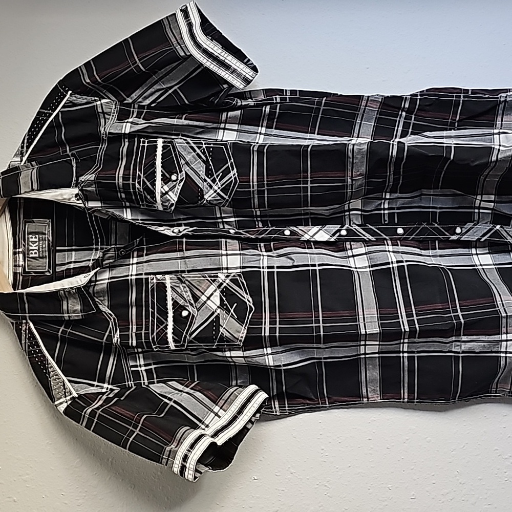 Buckle Plaid Button up